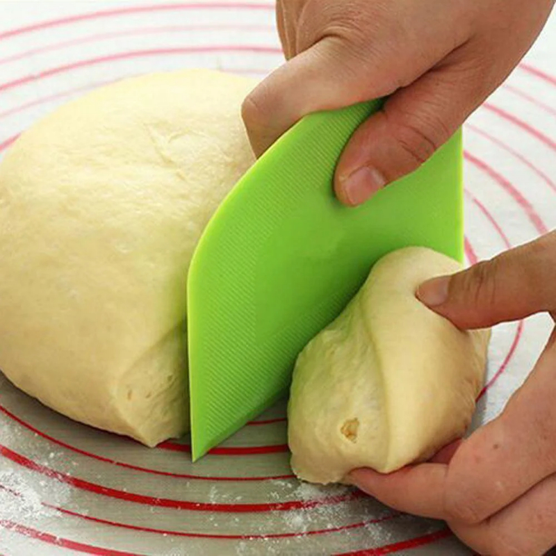 Taglierina per pasta in plasti - Bread Baking Kitchen Utensils recensione e prezzo